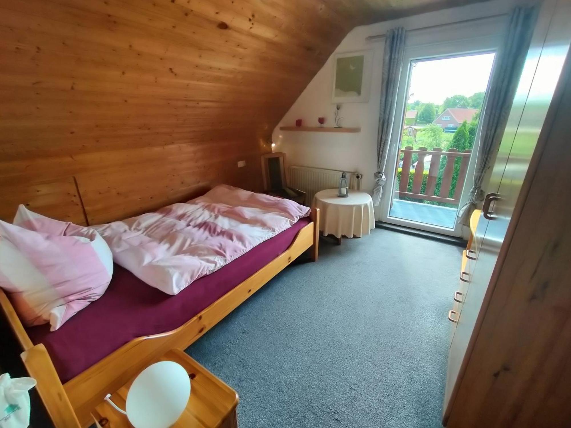 Ferienwohnung Mona, 65314 Moormerland Екстер'єр фото